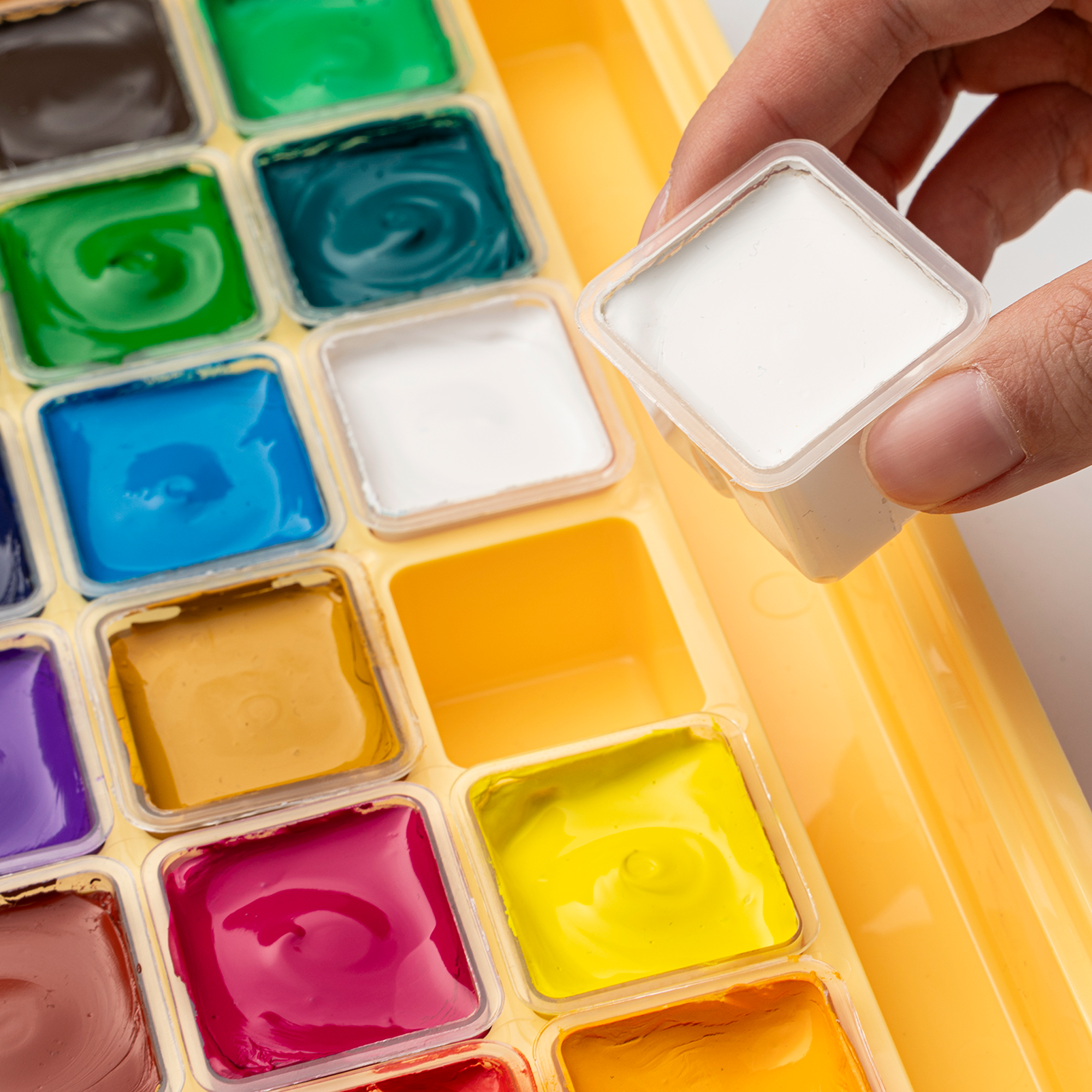 Jelly Cup Gouache Paint Set (18 Colours)