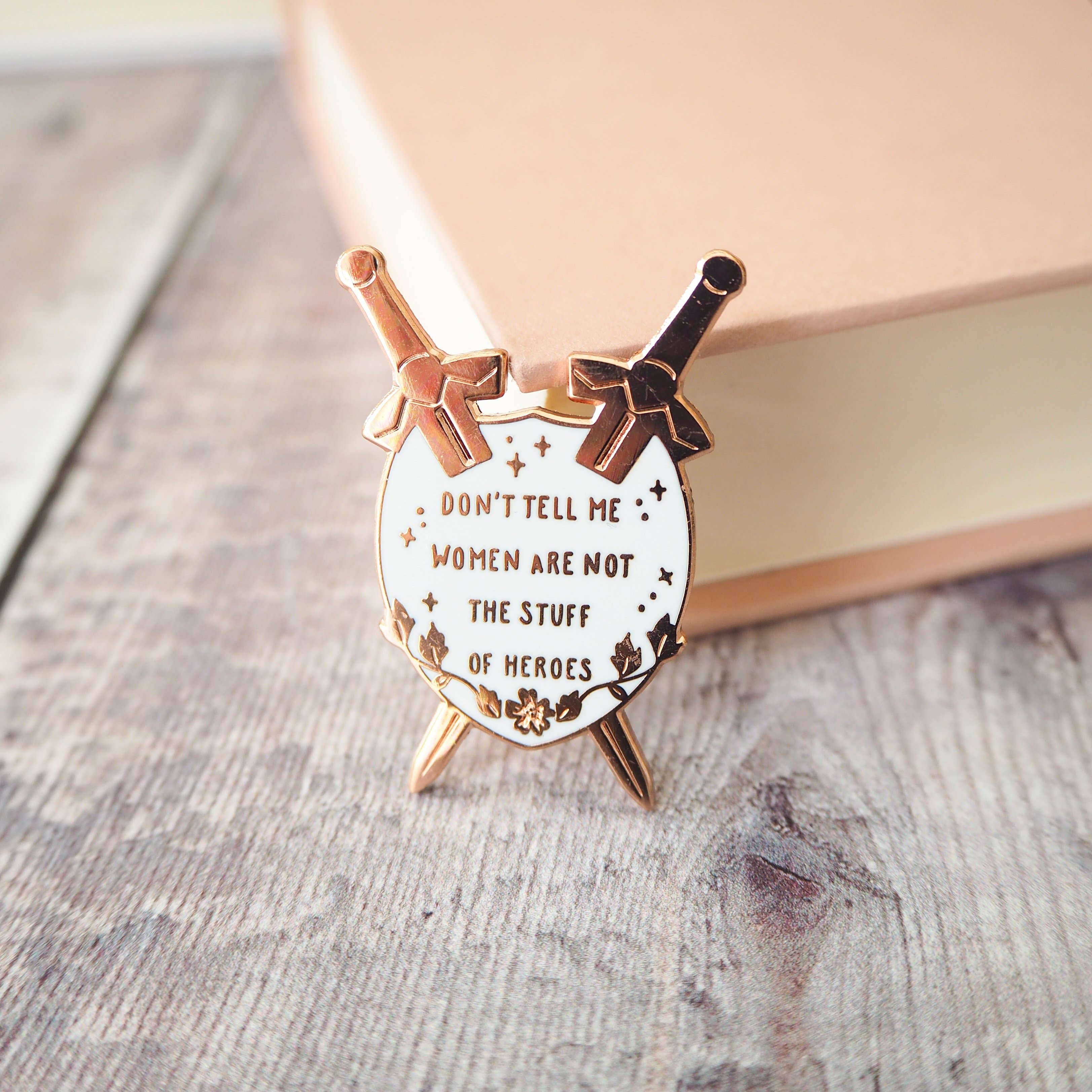 Qiu Jin Enamel Pin Badge