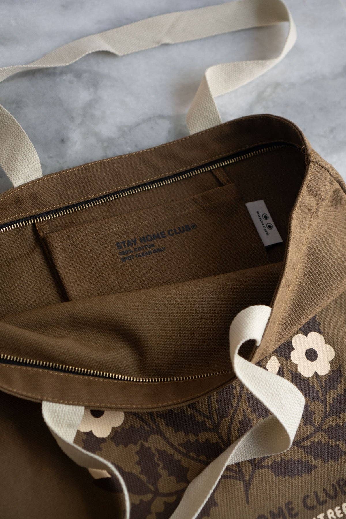 Blooms 1858 Big Zip Tote Bag