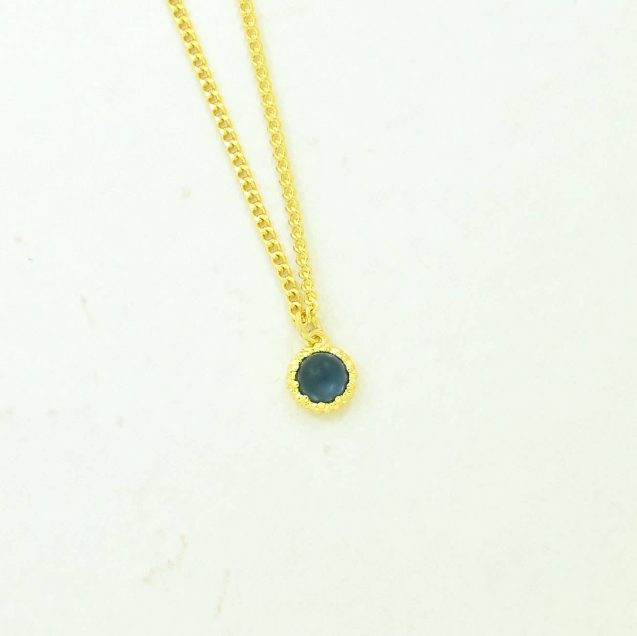 Dove Necklace Gold Plated - Blue Iolite