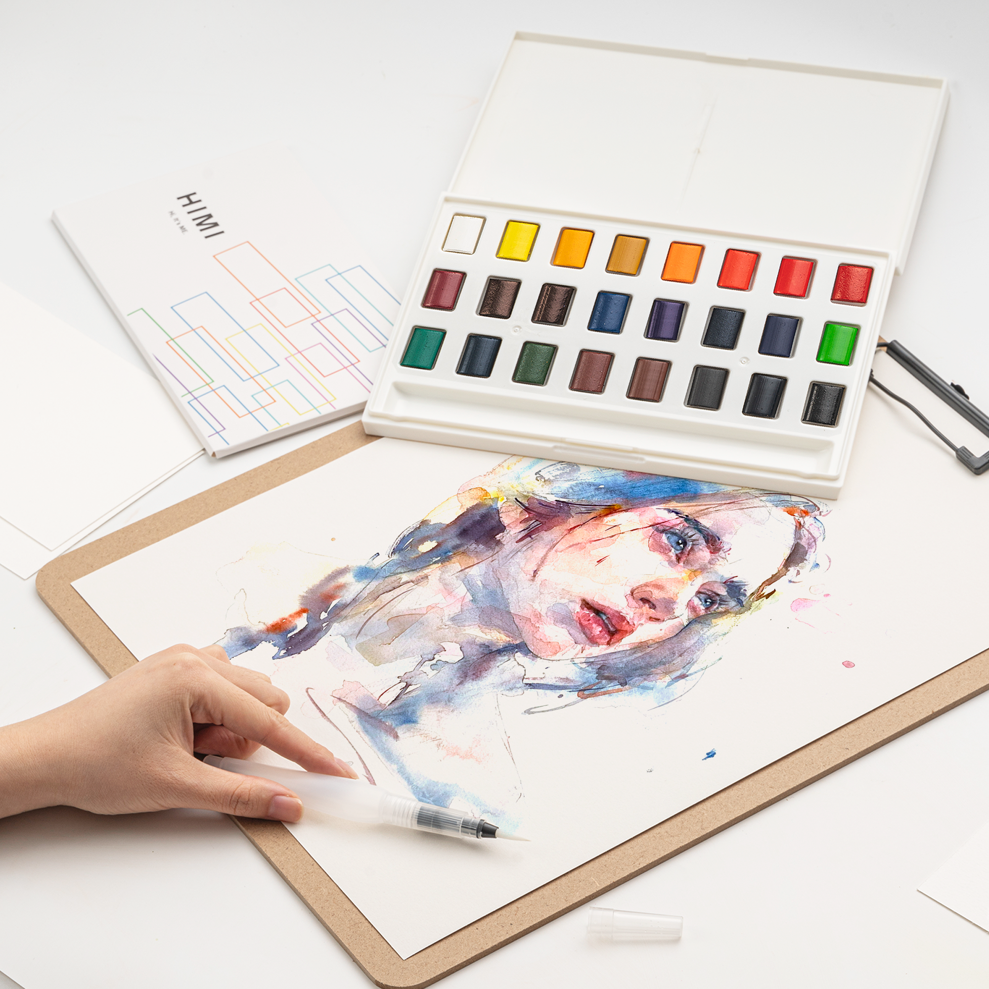 Watercolour Kit 24 Half-Pans & Waterbrush