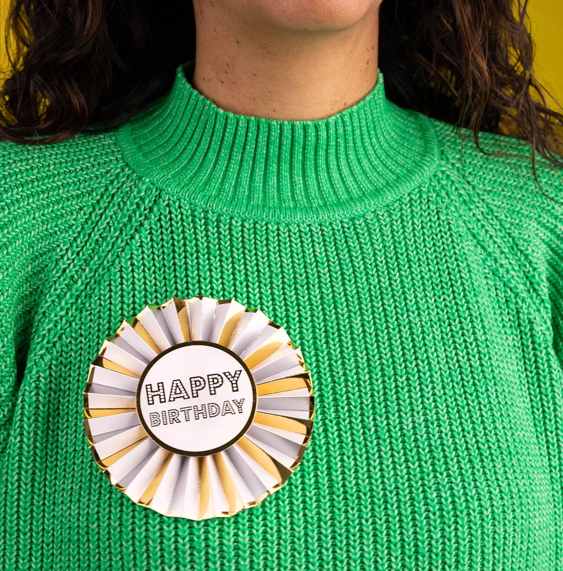 Luxe Gold Happy Birthday Badge