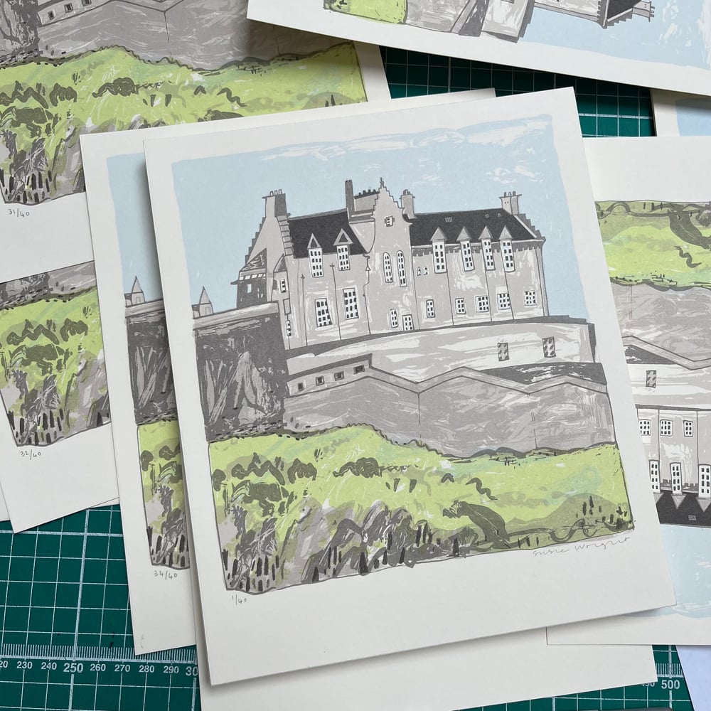 Edinburgh Castle From Princes Street Screen Print