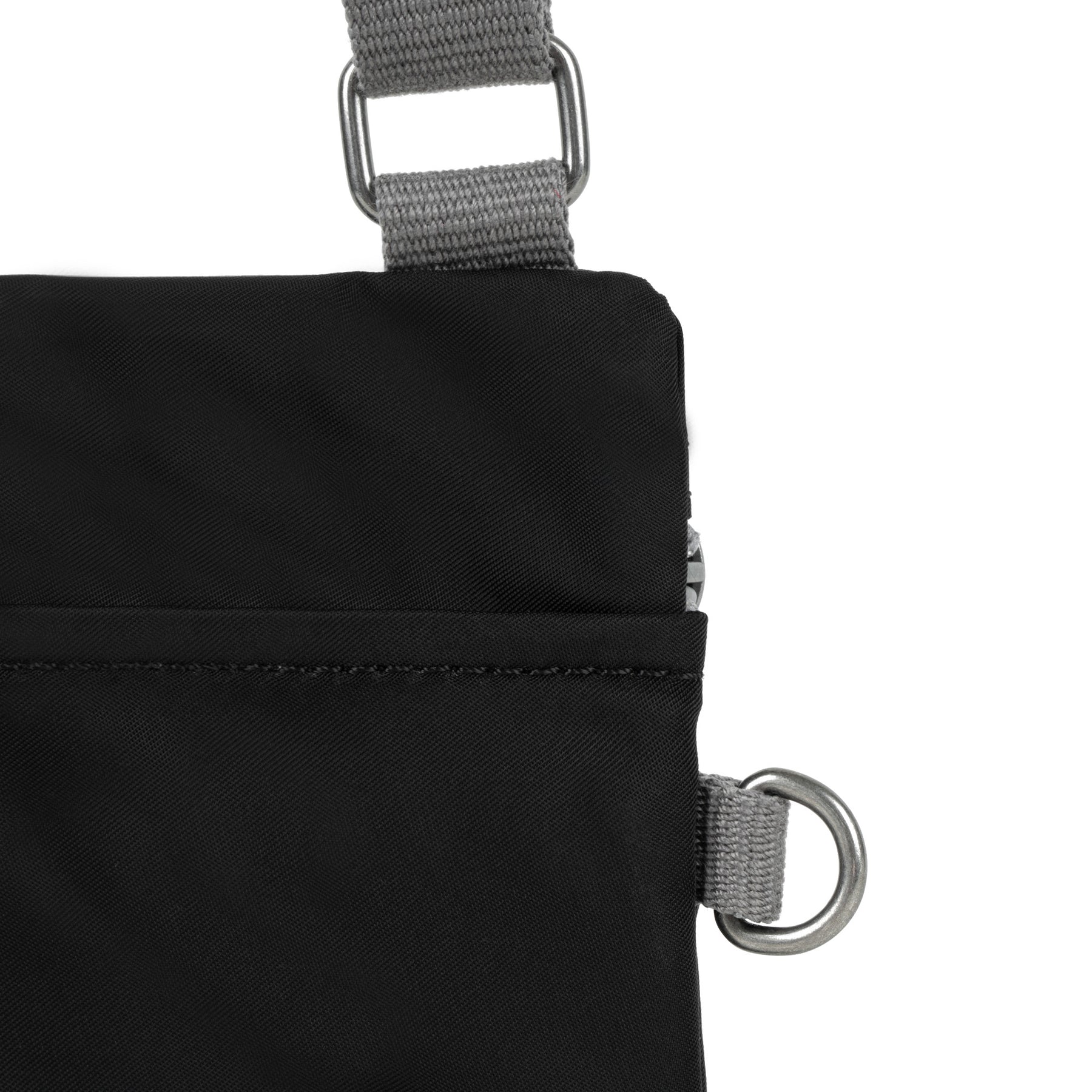 Black Chelsea Travel Pocket
