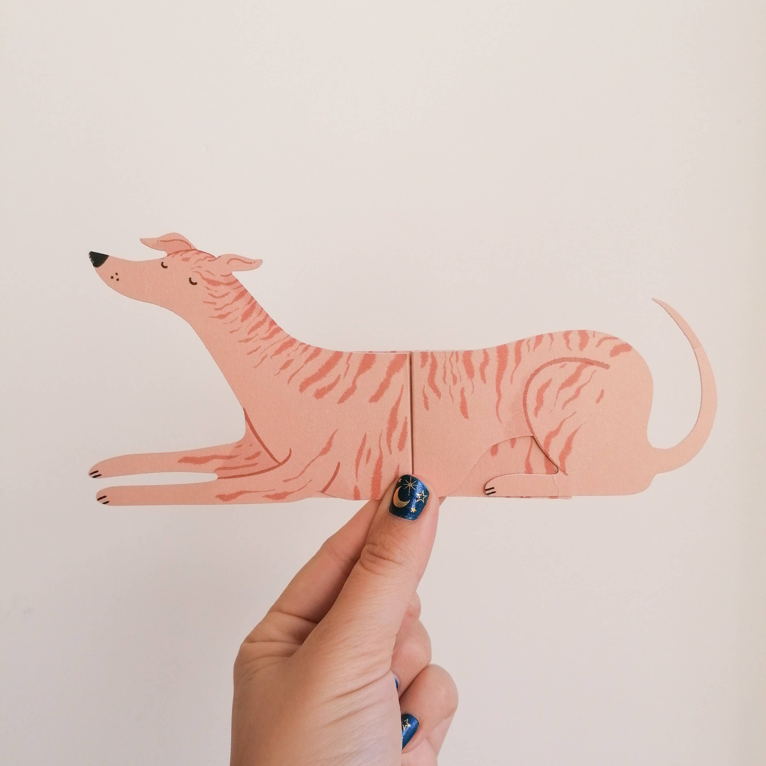 Tigger Long Doggo Shaped Extendable Card