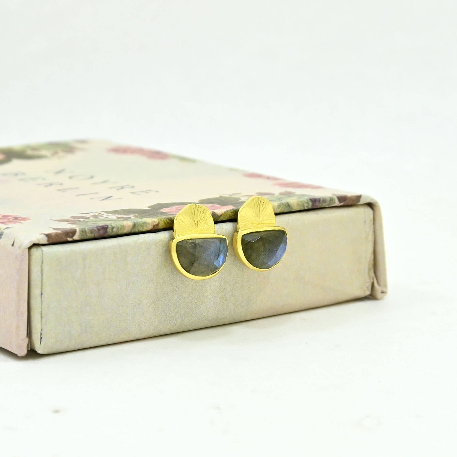 Amore Stud Earring Gold Plated - Labradorite