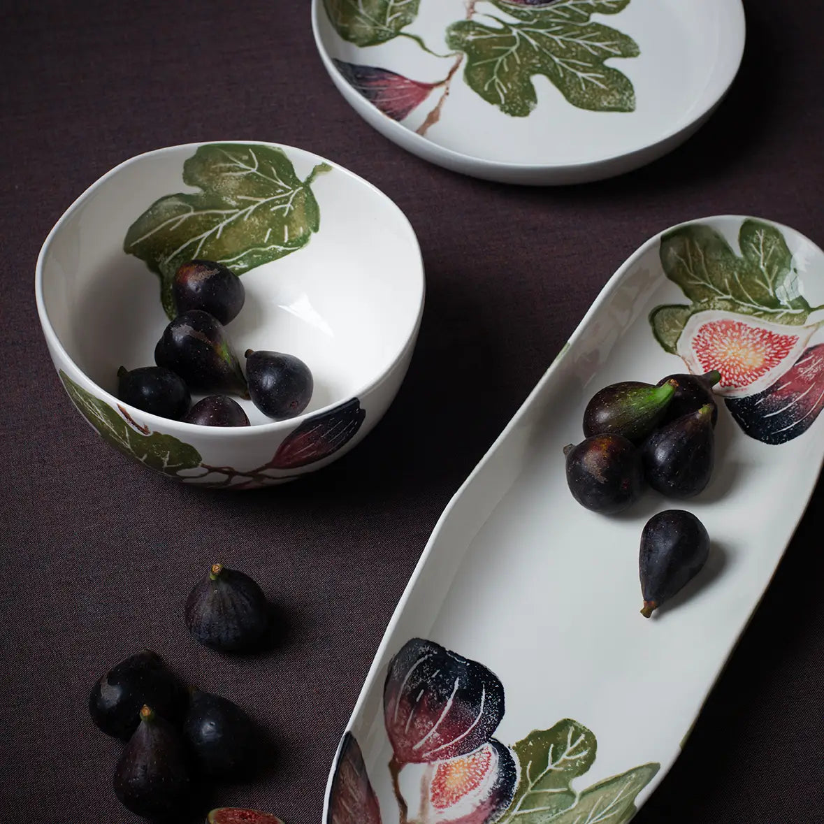 Earthenware Fig Round Shallow Dish