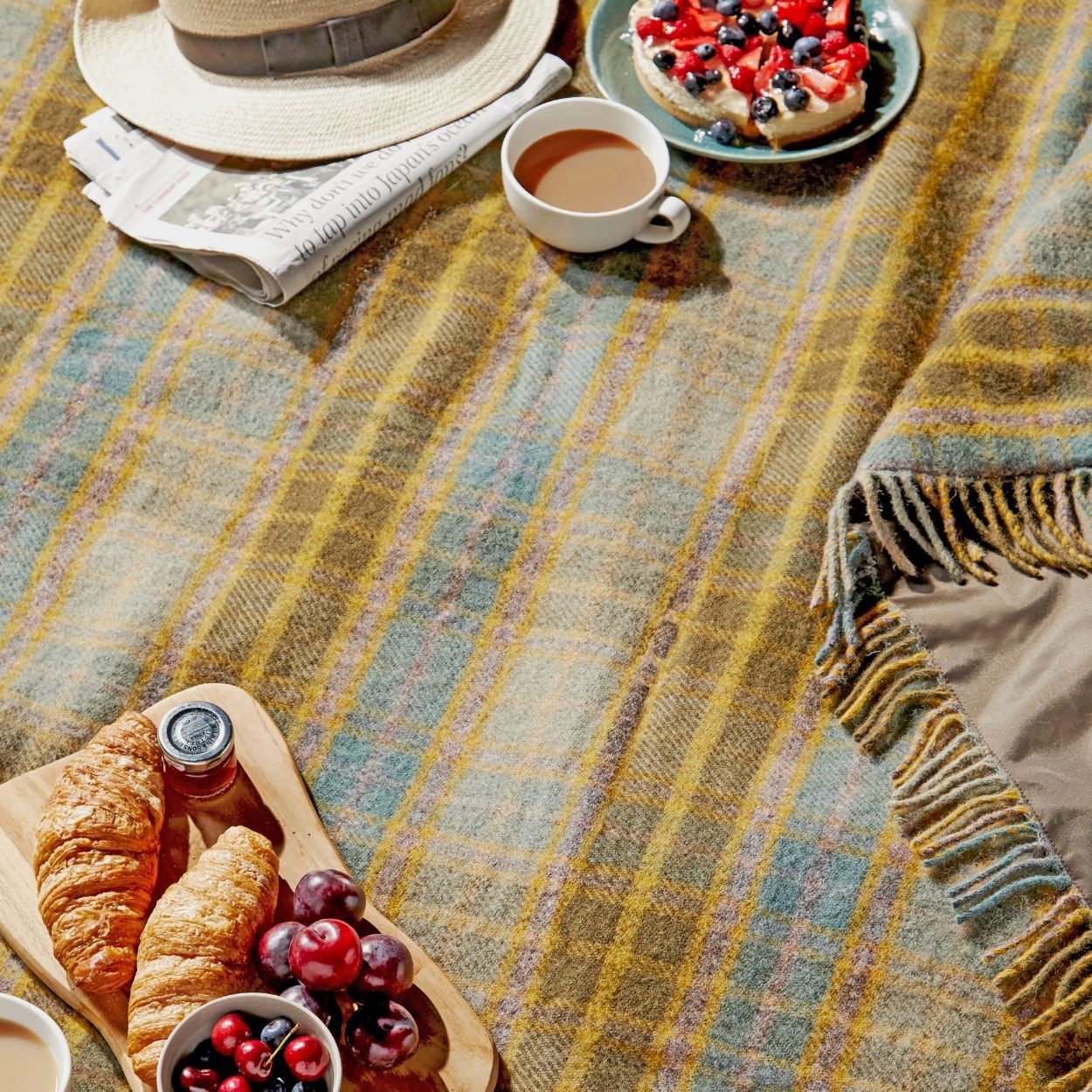 Cottage Mustard Check Throw