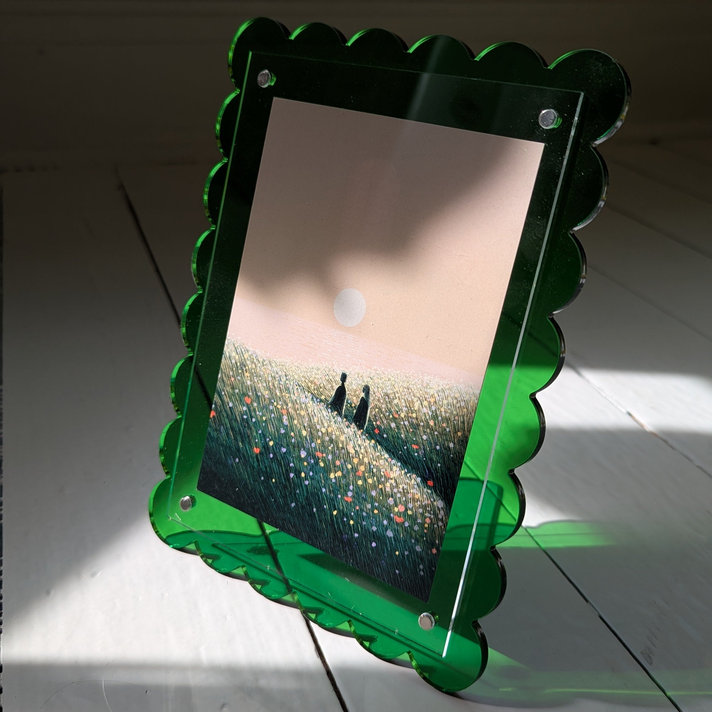 Green Scalloped Acrylic Frame