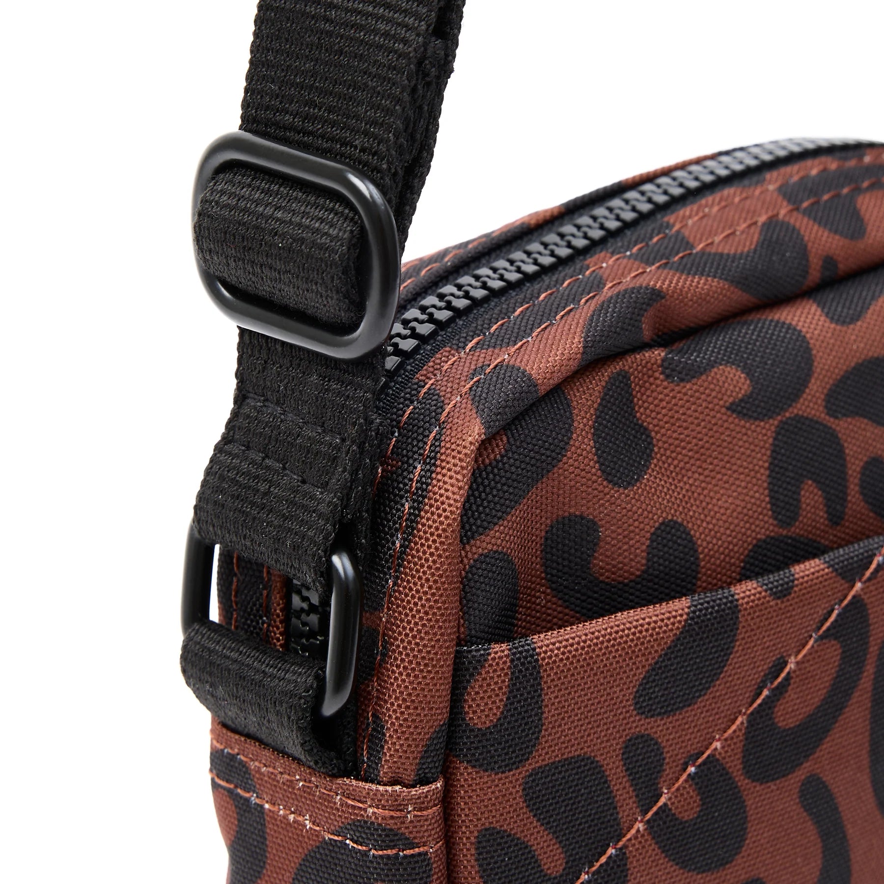 Scarlet Leopard Bond Recycled Canvas Bag