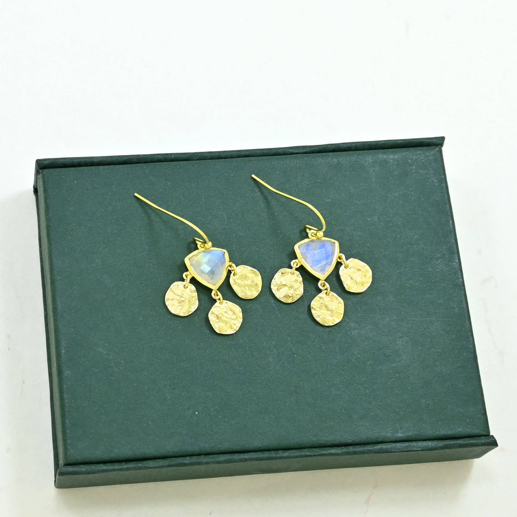 Sidney Earrings Gold Plated - Rainbow Moonstone