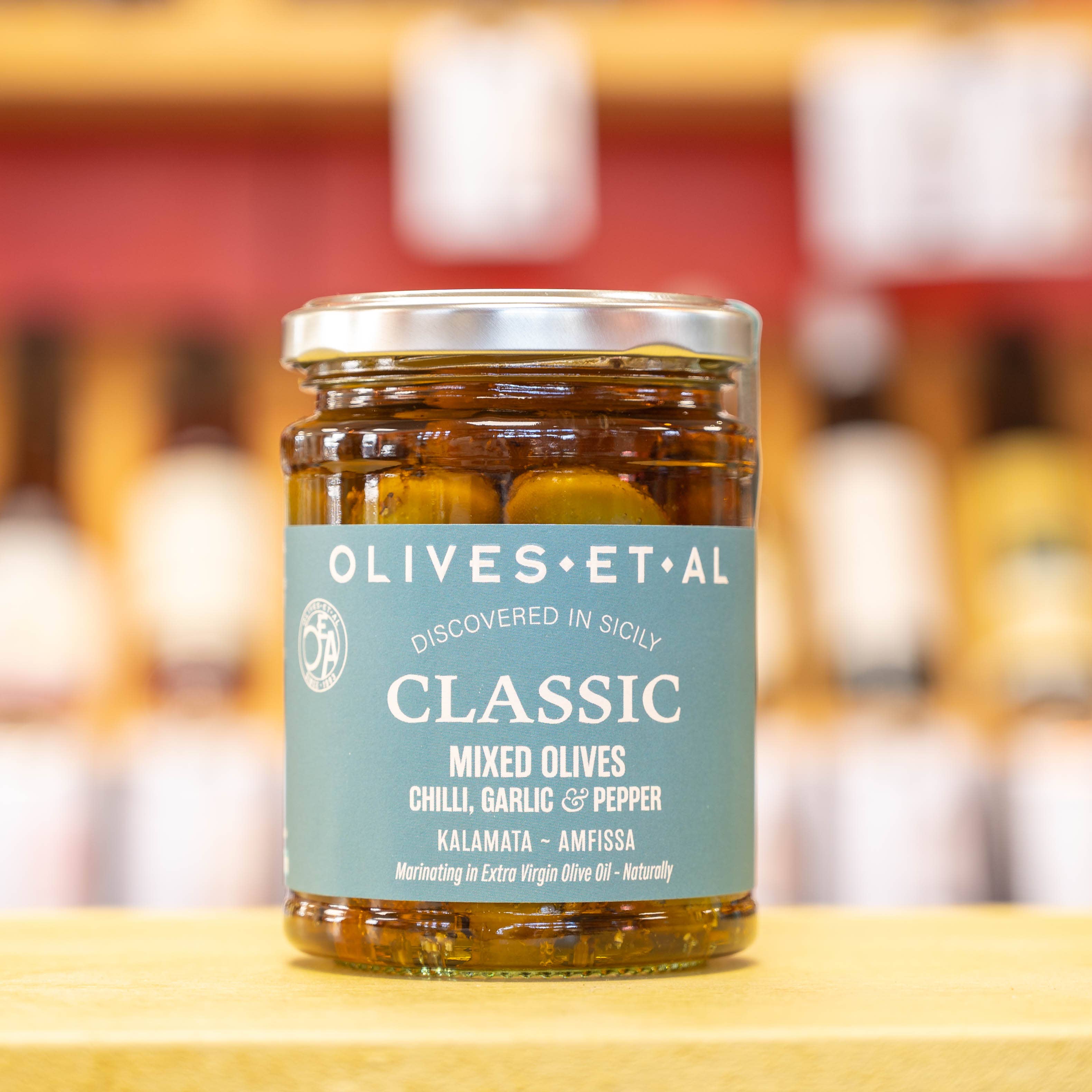 Classic Chilli, Garlic & Black Pepper Whole Olives