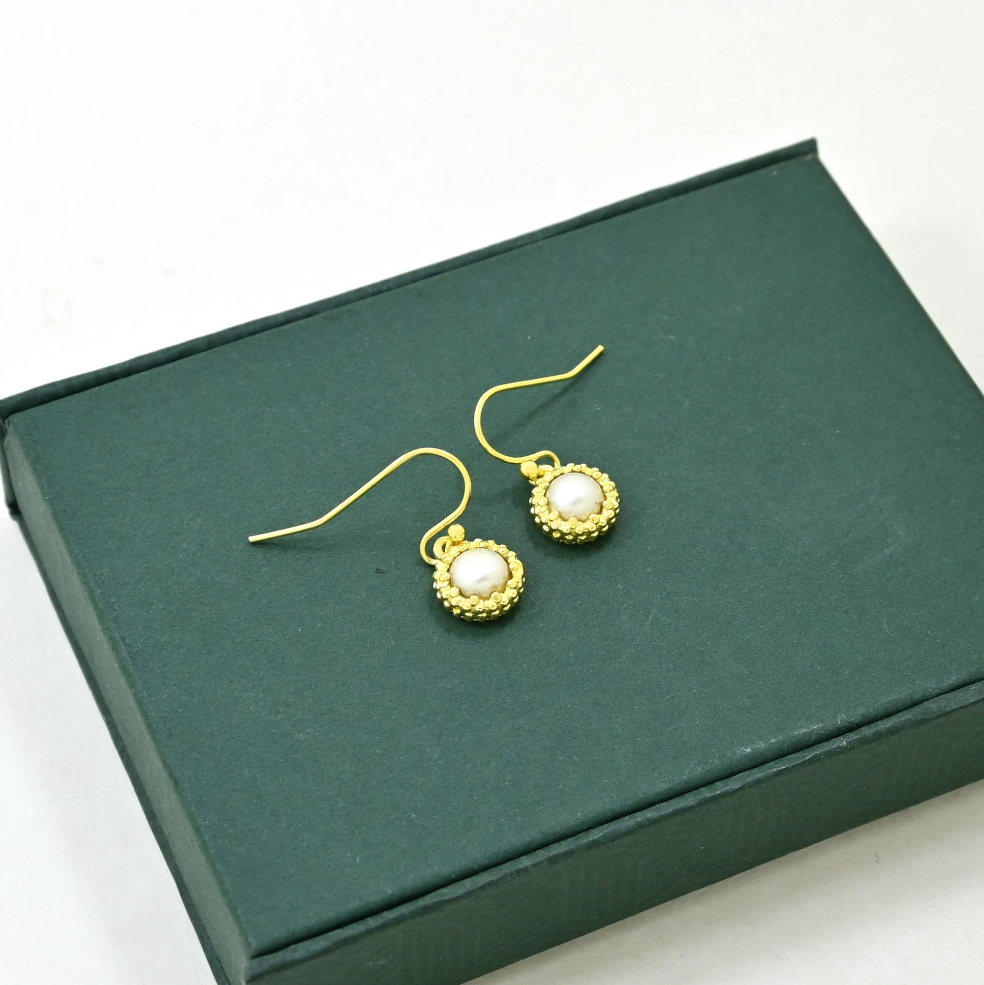 Dove Earring Gold Plated - Pearl