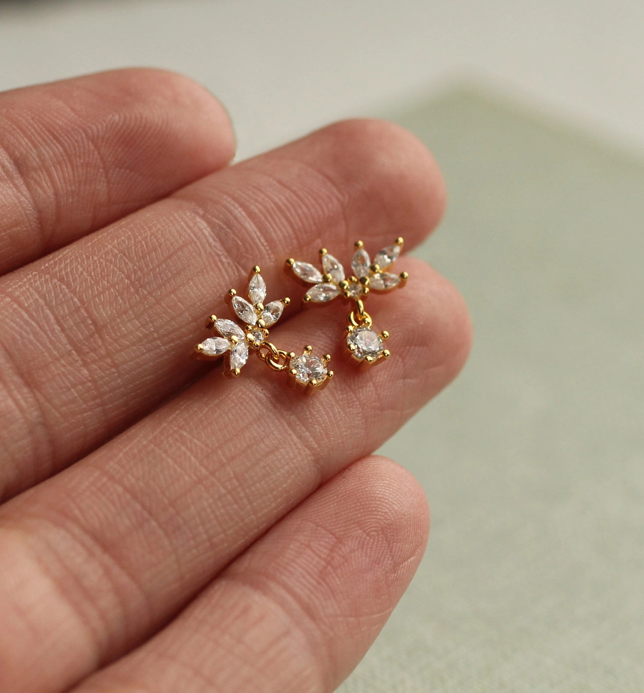 Oak Leaf Japanese Stud Earrings