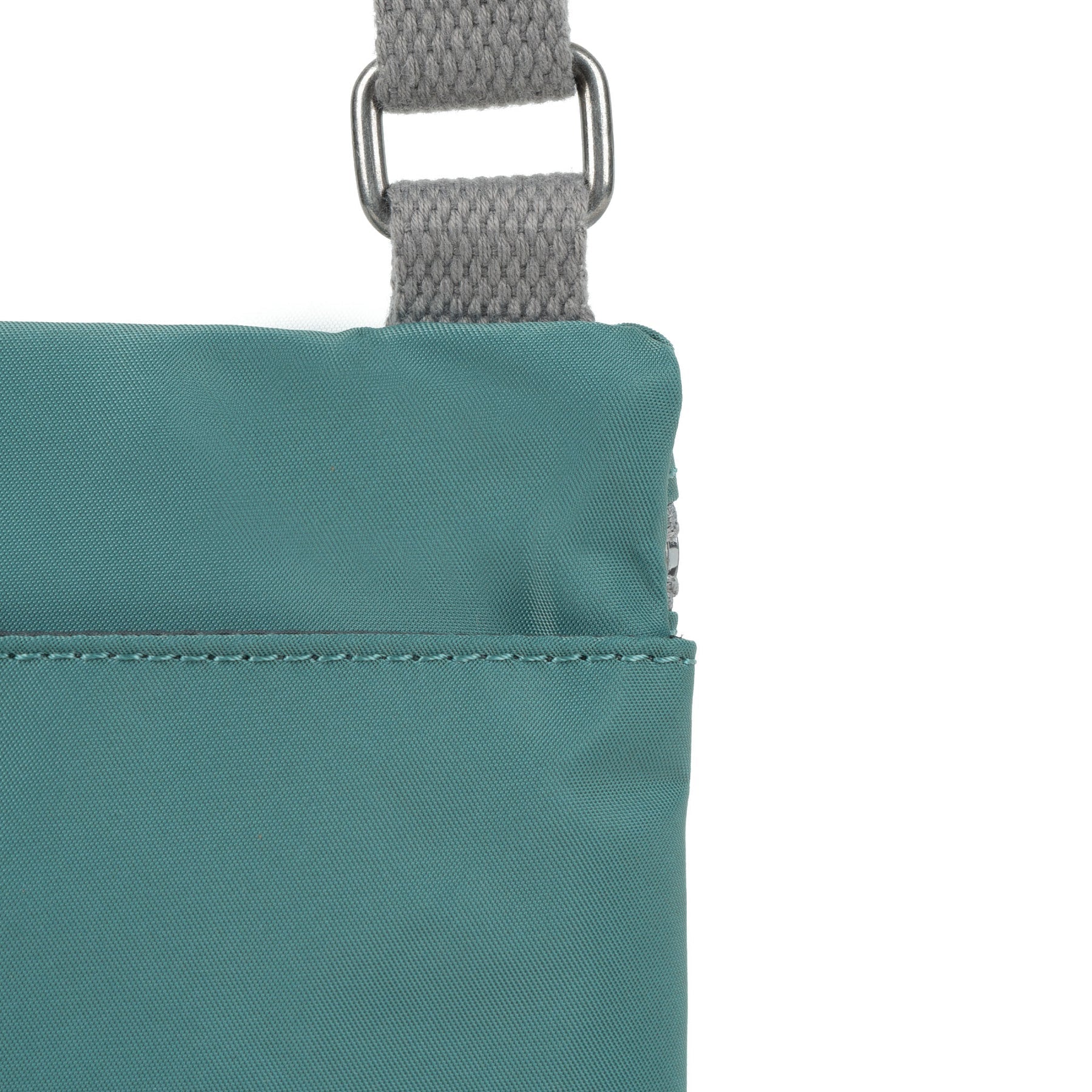 Sage Chelsea Travel Pocket