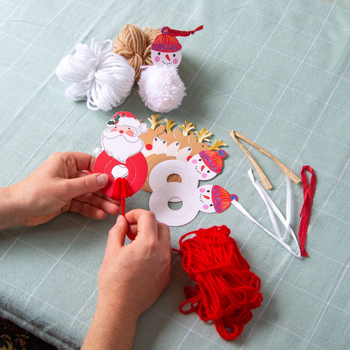 Easy Peasy Pom Pom Christmas Kit