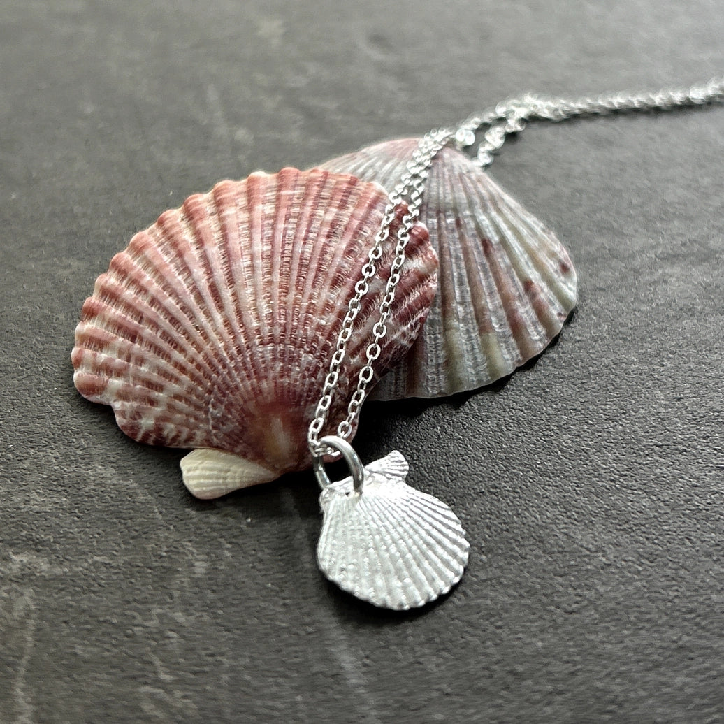 Silver Scallop Shell Necklace