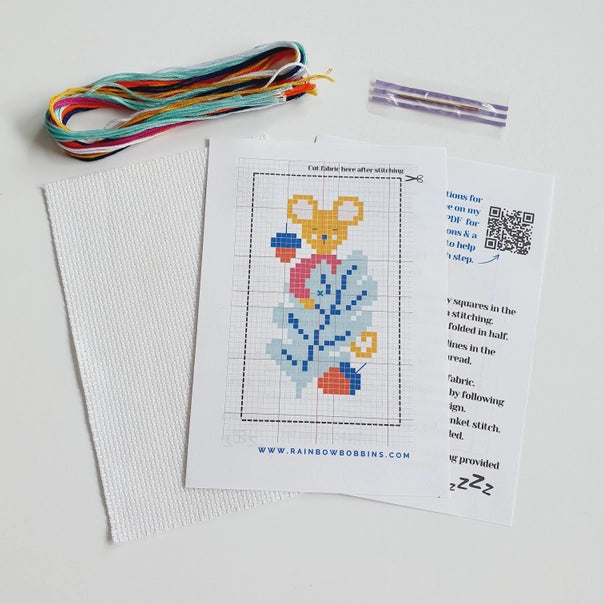 Leaf Snuggles Mini Cross Stitch Kit