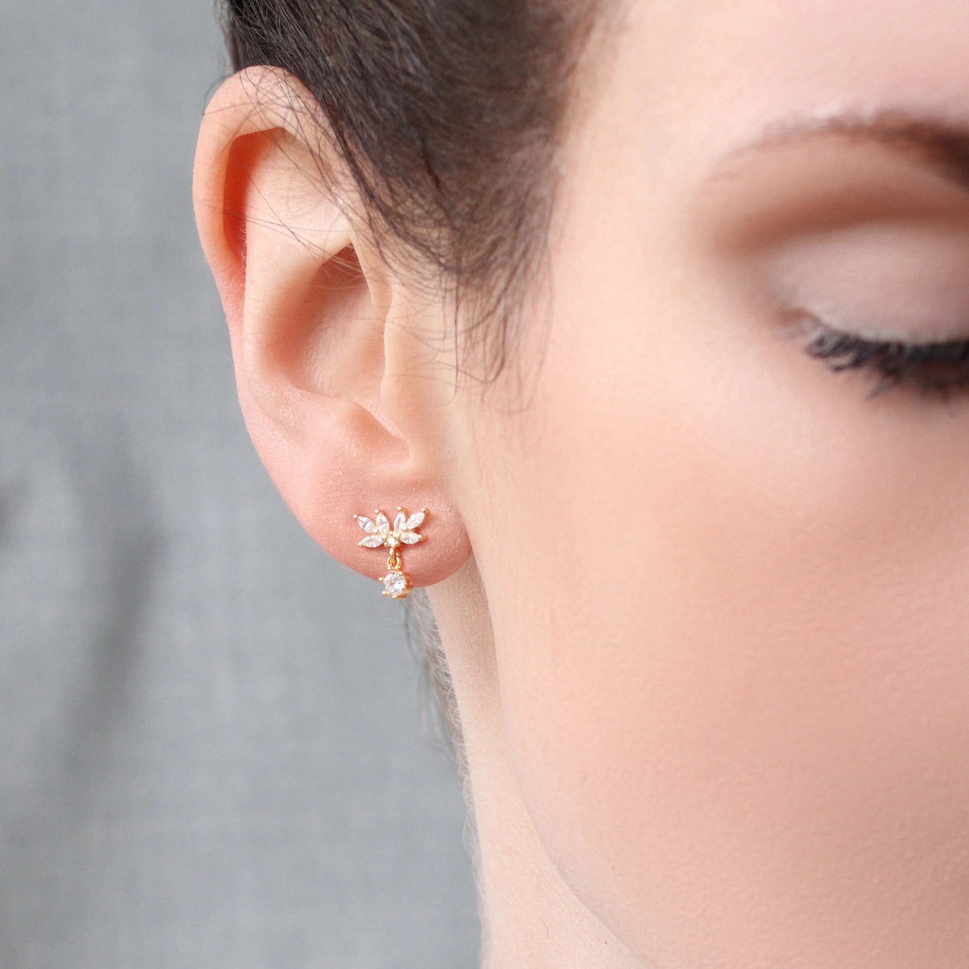 Oak Leaf Japanese Stud Earrings