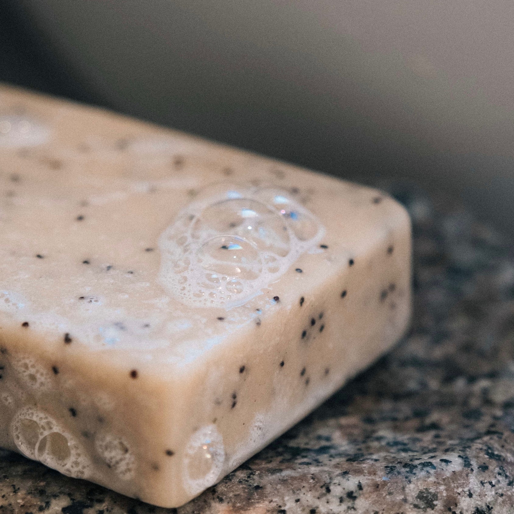 Lavender & Litsea With Poppy Seed Soap