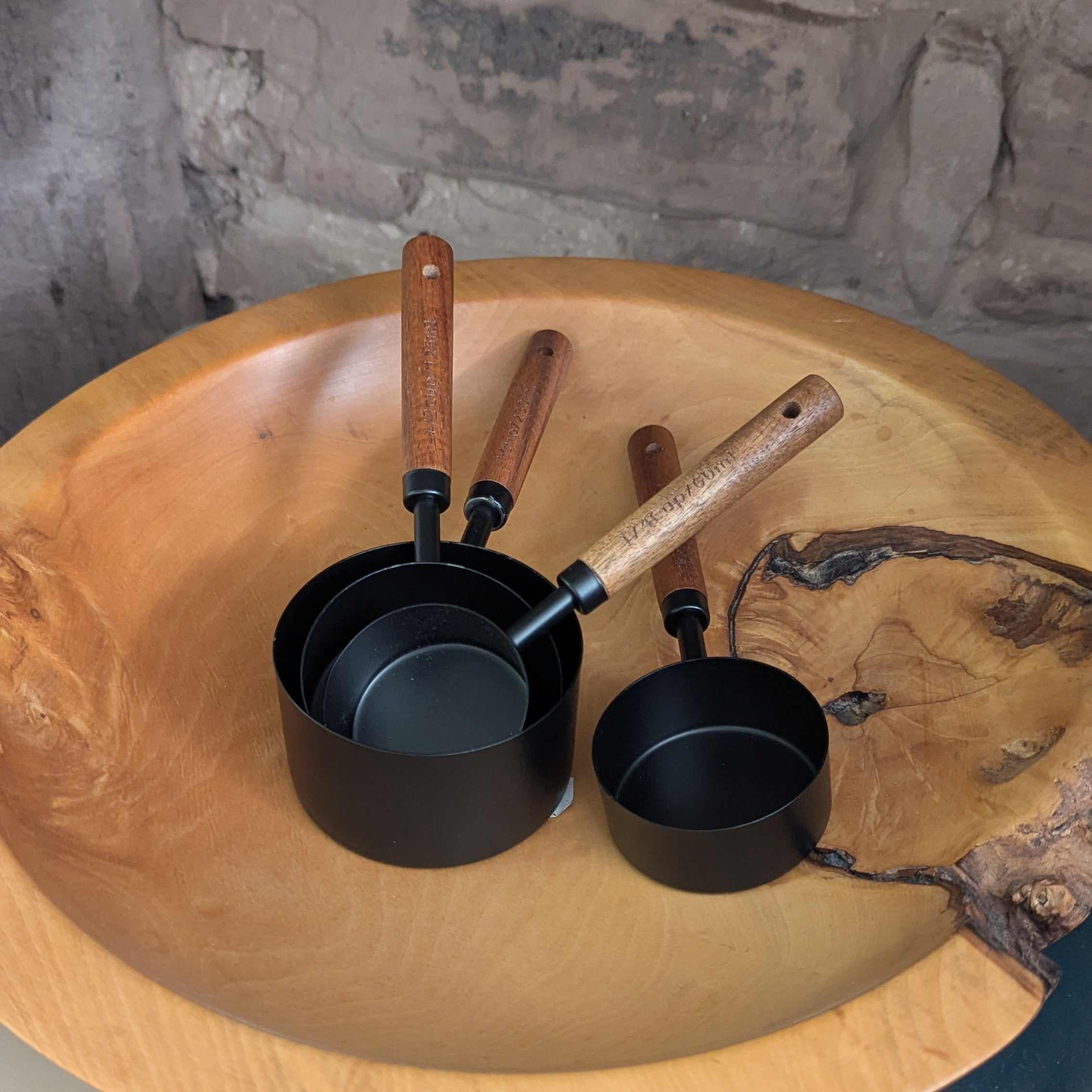 Black Measuring Cups