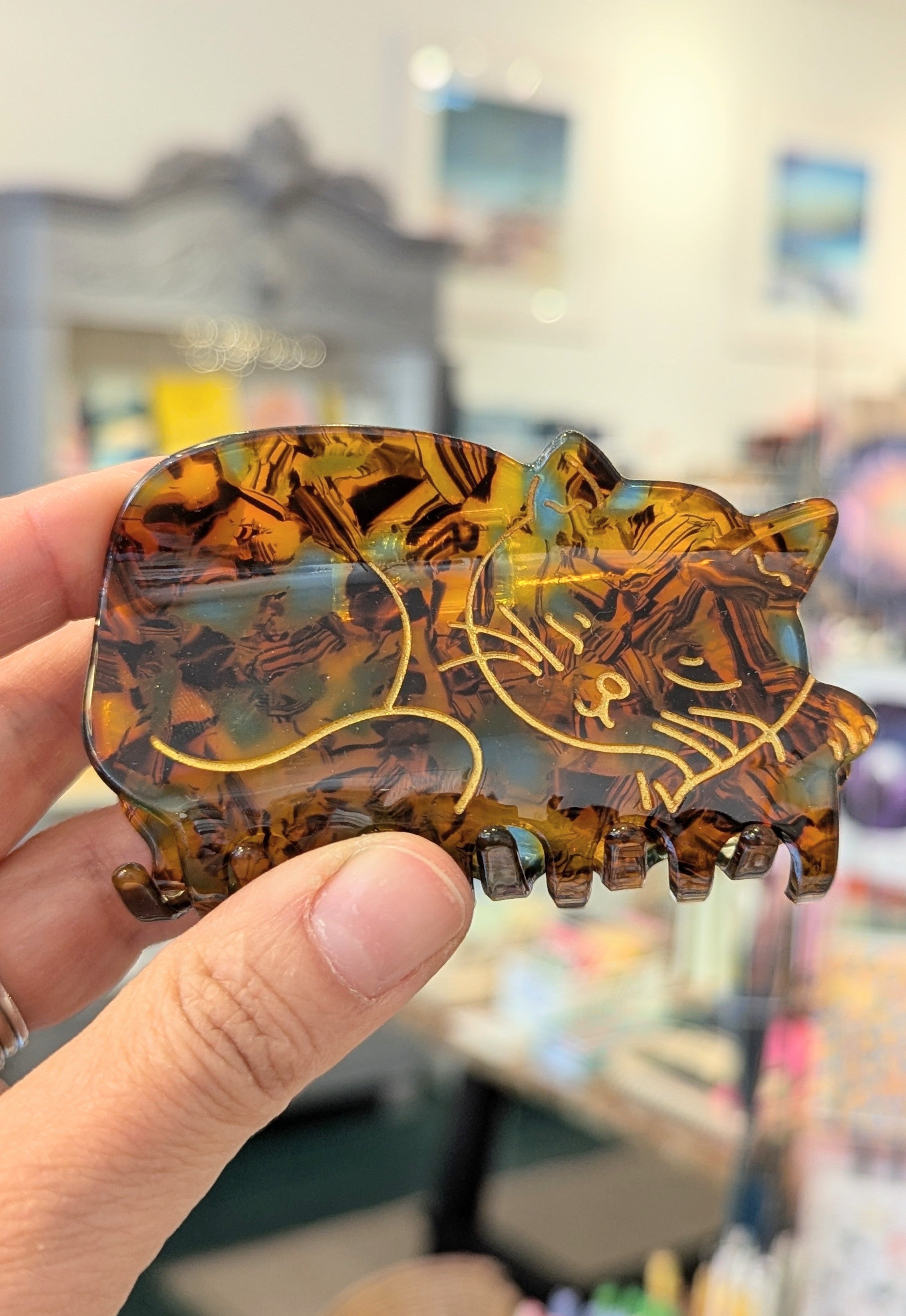 Sleeping Cat Hair Clip - Blue Tortoiseshell